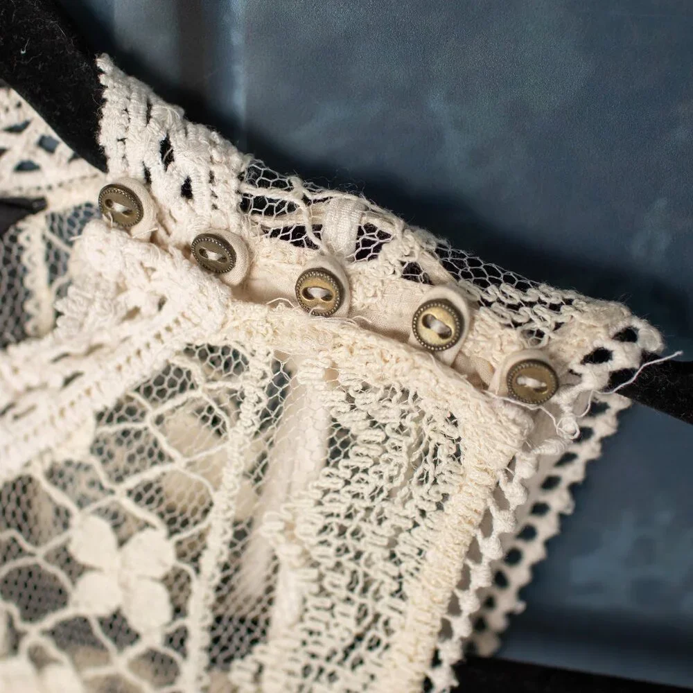 Zara Trafaluc MMII Lace Crochet Dress Cream Boho Sleeveless Mini Size Small - Picture 4 of 9